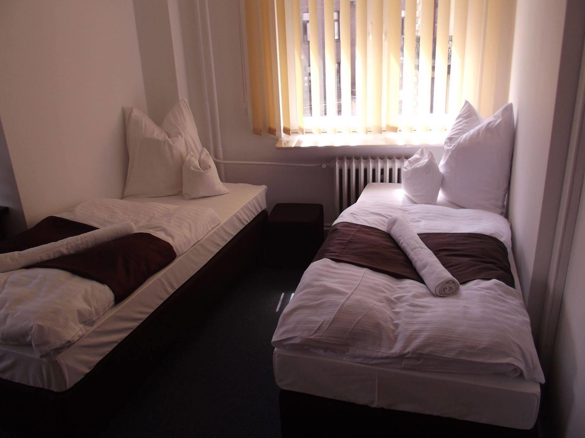 Bed4City Szpitalna Street-Adults Only Apartment Warsaw Luaran gambar